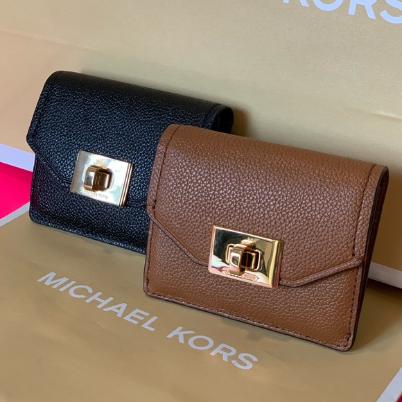 Michael Kors Cassie Card Case/ID/Key Holder Wallet - Picture 2 of 8